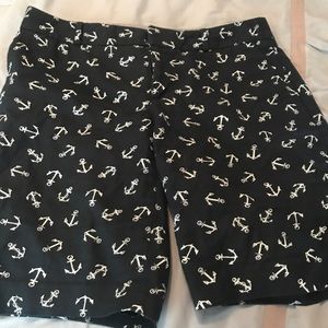 Banana republic Bermuda shorts sz 6 navy white